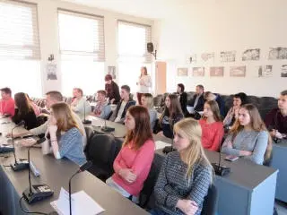 Залучення молоді до роботи в органах місцевого самоврядування