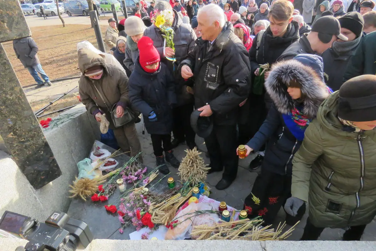 «Мільйони тих, що голодом убиті, навіки стали пам’яттю і болем…»