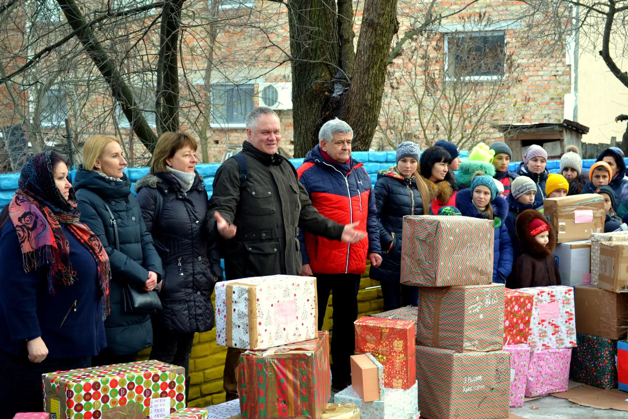 Більше тисячі новорічних подарунків з Німеччини